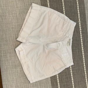 Brand: banana republic size: 0 color: white